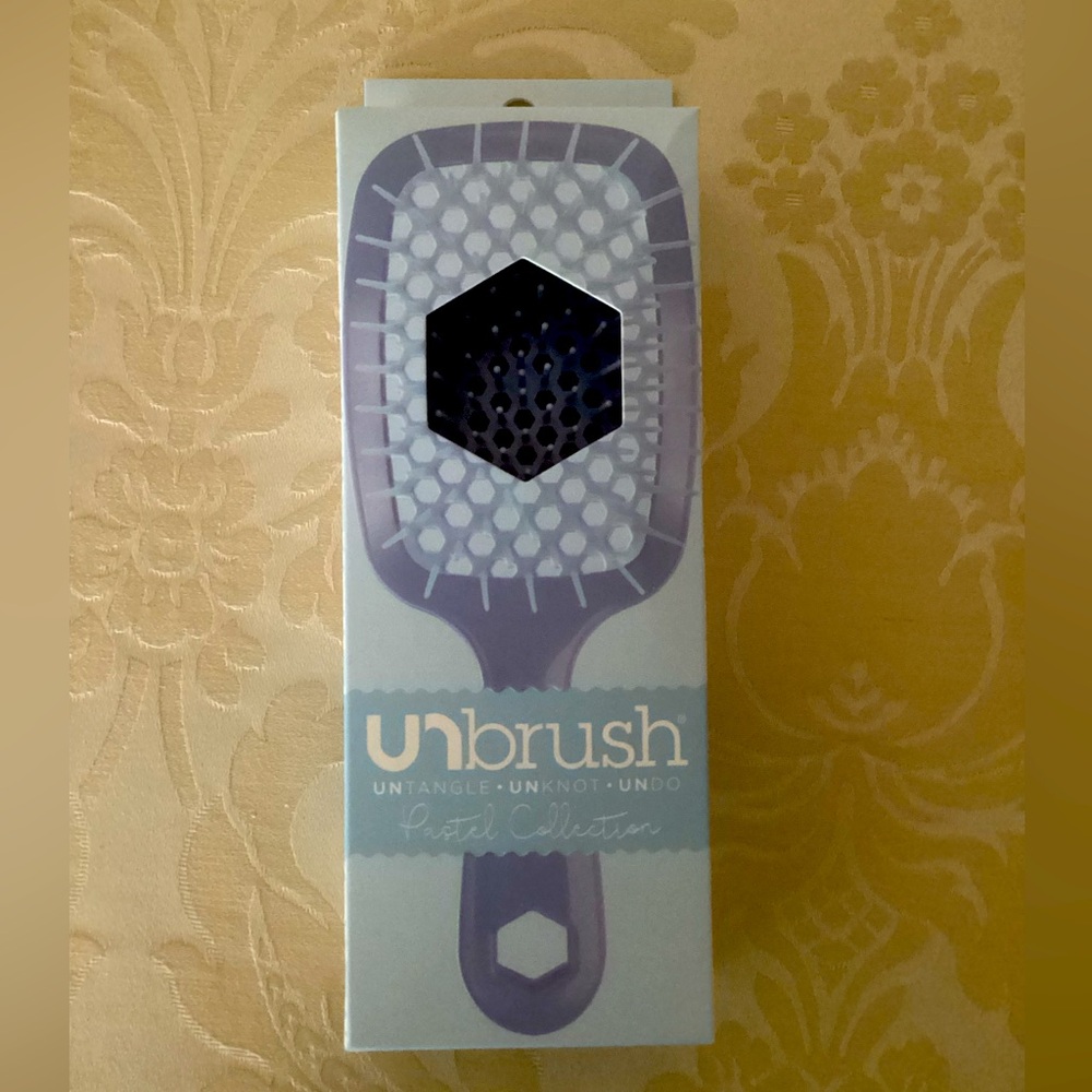 As seen on TikTok! Unbrush Detangling Hair Brush in Blue